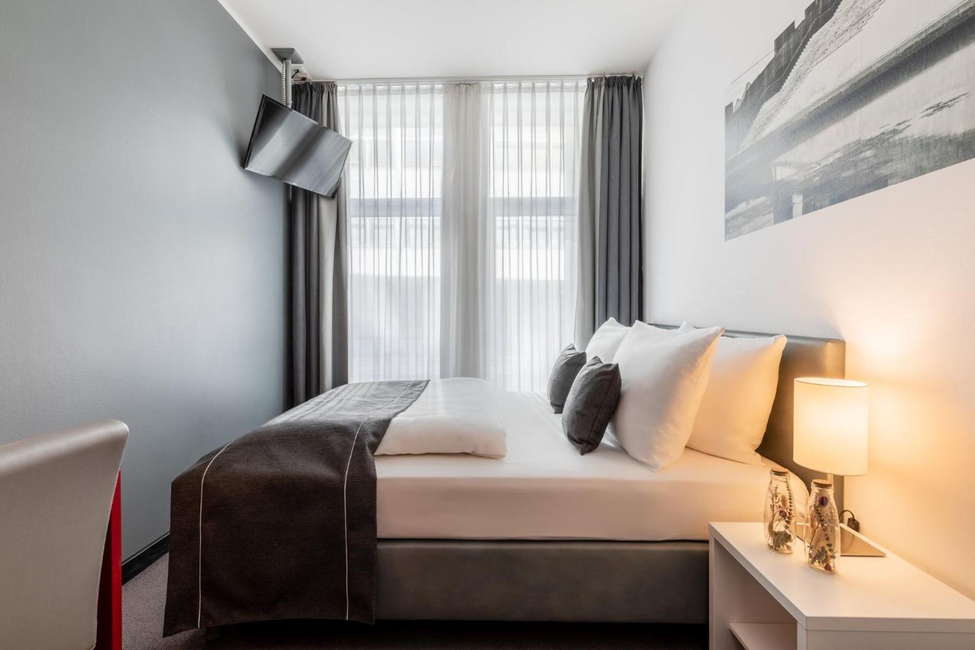 Garner Hotel Berlin - Gendarmenmarkt By Ihg Екстер'єр фото