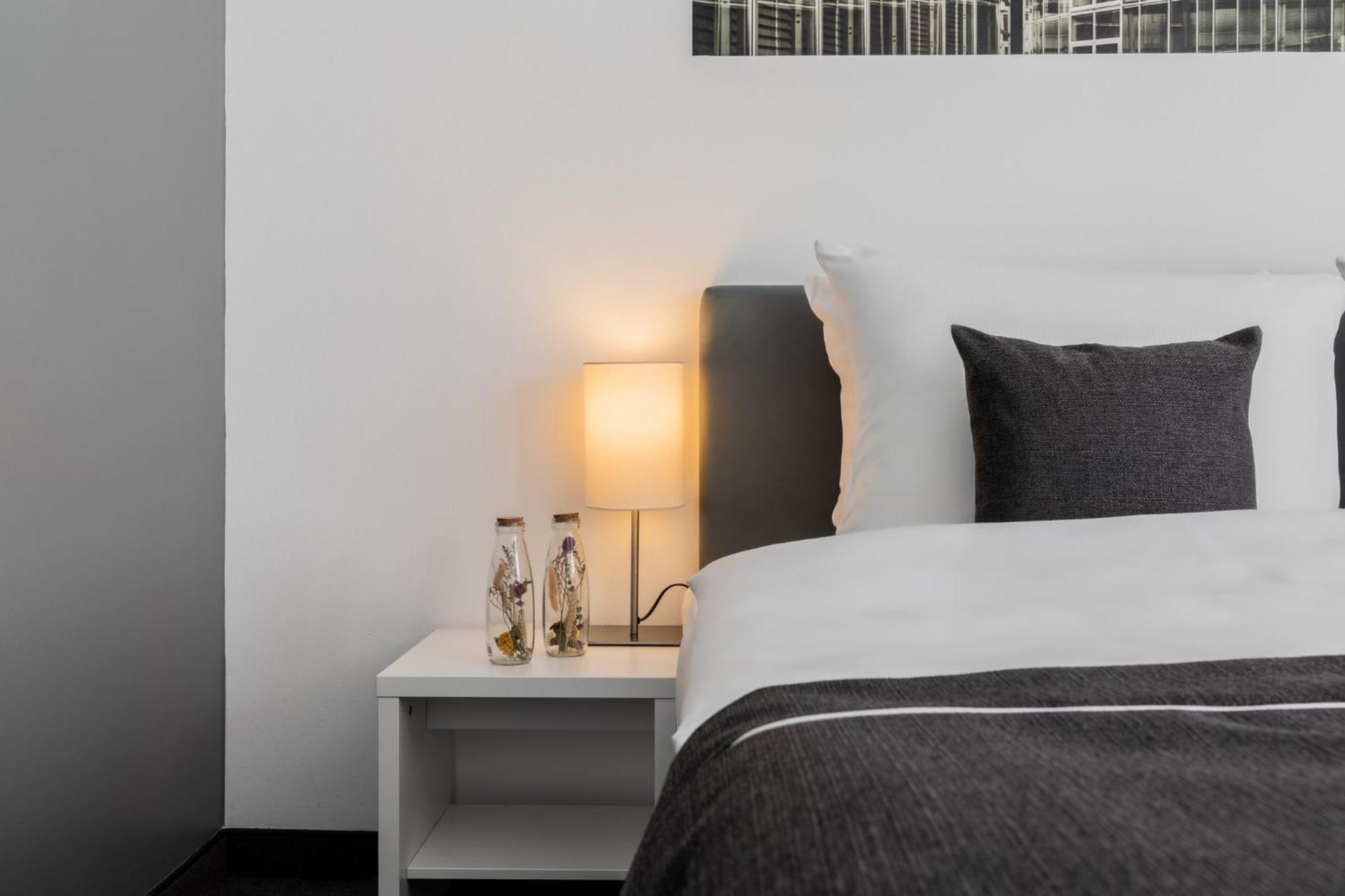 Garner Hotel Berlin - Gendarmenmarkt By Ihg Екстер'єр фото